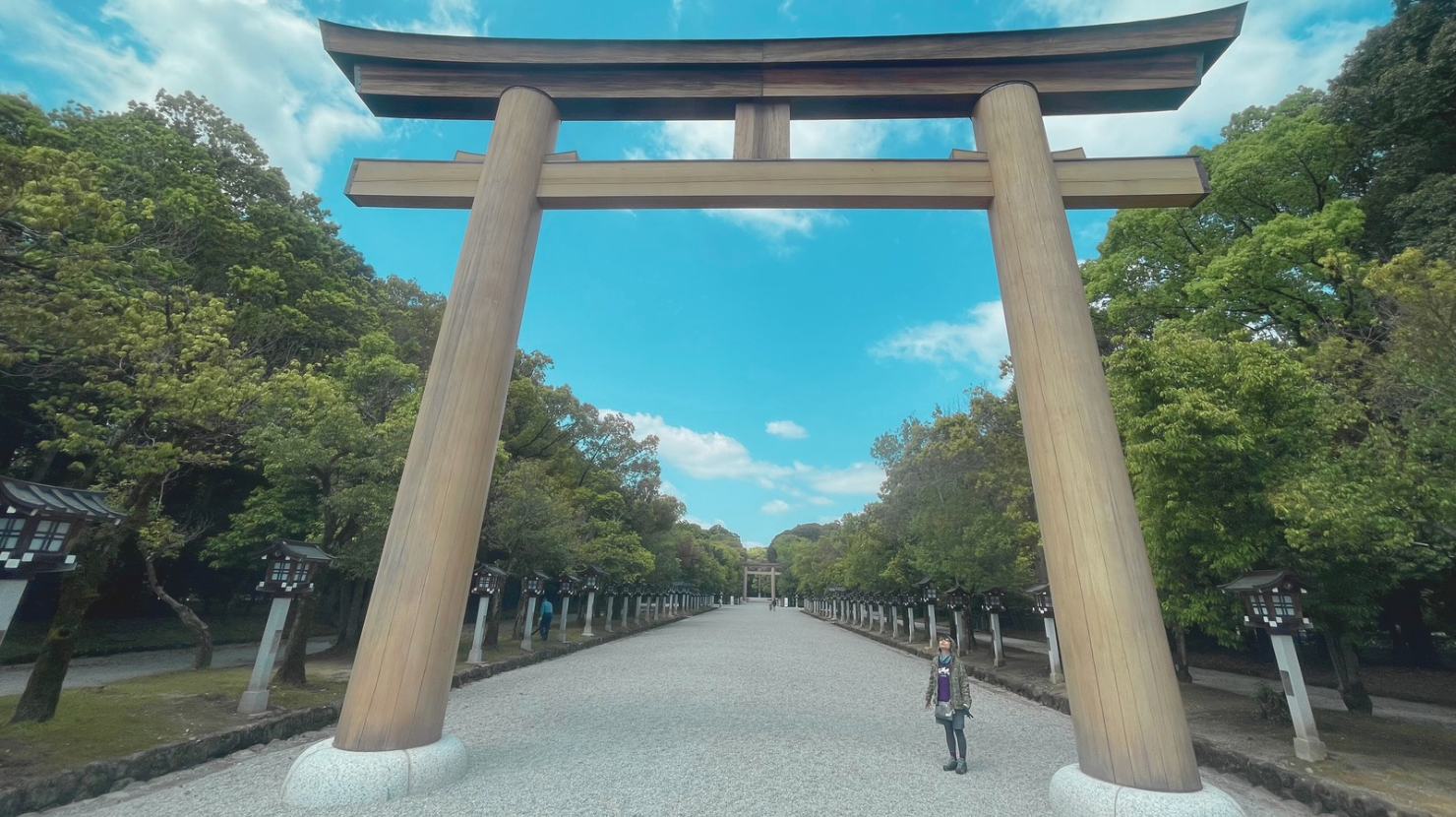 alt="日本の始まりの地・橿原神宮"