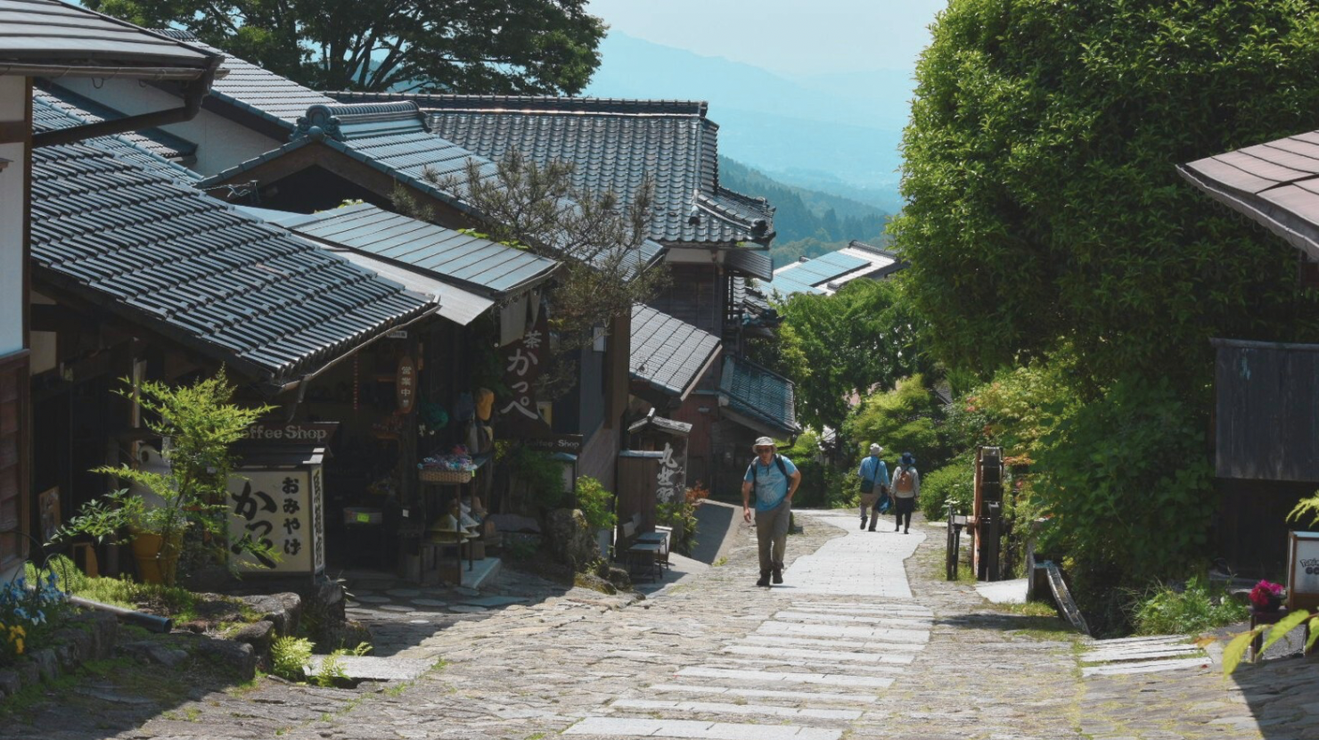 alt="馬籠宿の江戸の面影が残る風景"